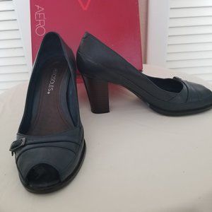 Aerosoles Dark Blue Leather Pumps 6 1/2M